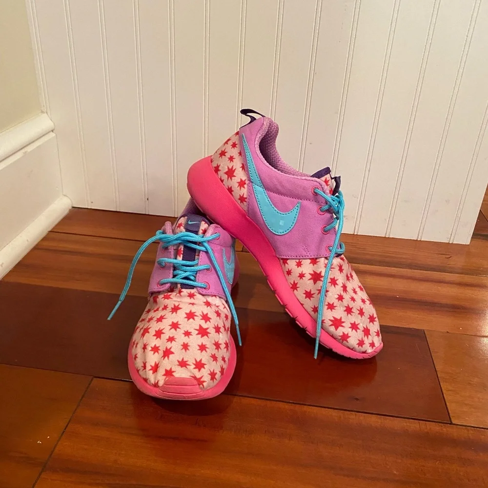 Nike Flex Experience 4 Print Stars 6Y - Picture 1 of 8